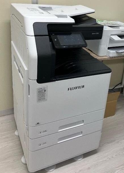 F社様